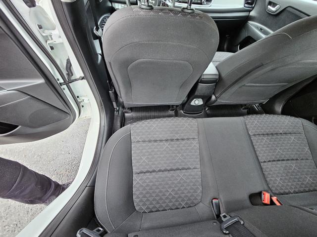 Photo of 2022 White Kia Rio