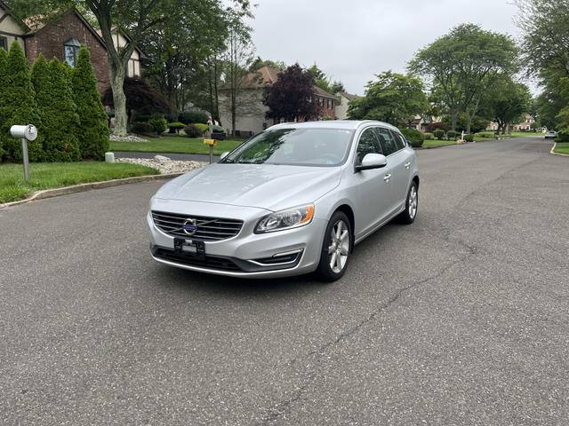 Photo of 2017 Silver Volvo V60
