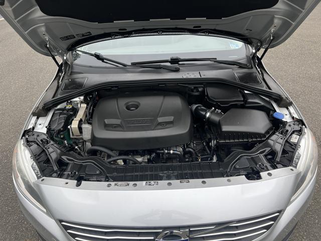 Photo of 2017 Silver Volvo V60
