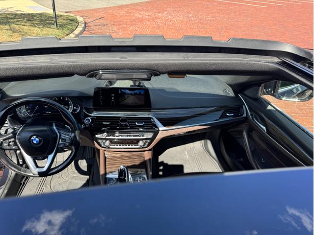 Photo of 2018 Blue BMW 540