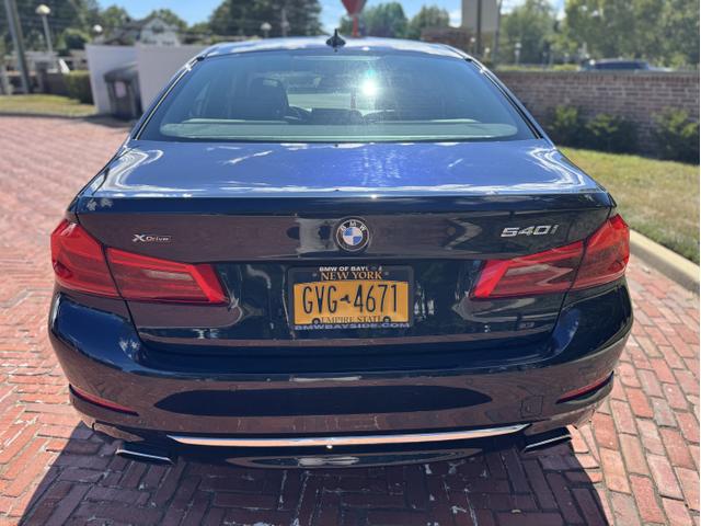 Photo of 2018 Blue BMW 540