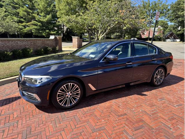 Photo of 2018 Blue BMW 540