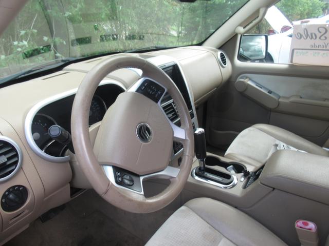 Photo of 2008 Red Mercury Mountaineer