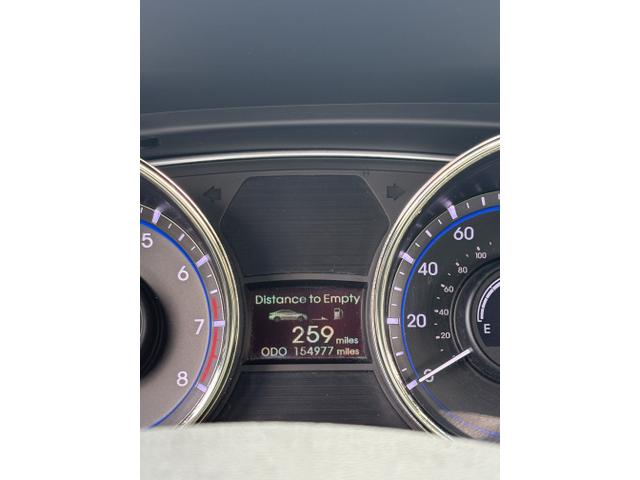 Photo of 2012 Silver Hyundai SONATA