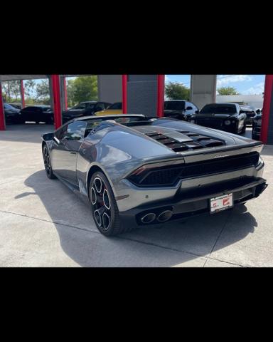 Photo of 2019 Gray Lamborghini Huracan