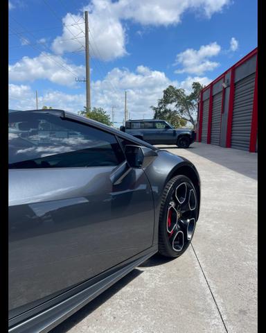 Photo of 2019 Gray Lamborghini Huracan