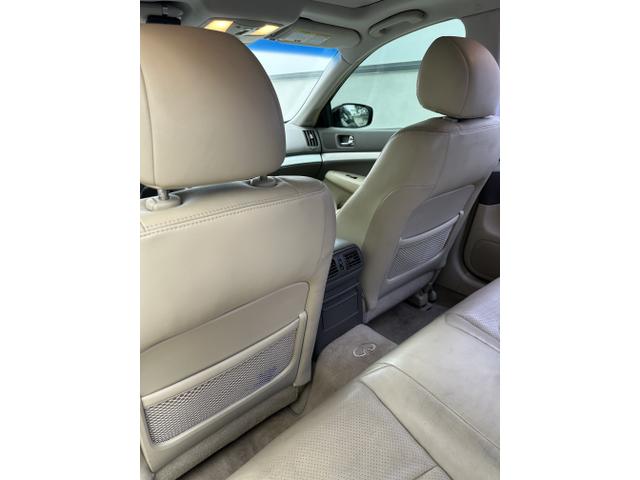 Photo of 2009 Black INFINITI G37