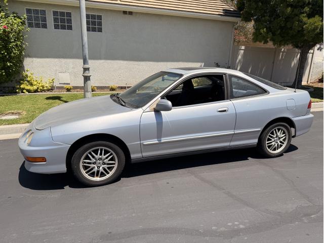 Photo of 2001 Silver Acura Integra