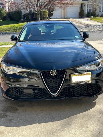 Photo of 2019 Black Alfa Romeo Giulia