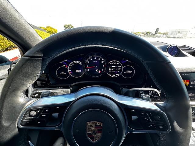 Photo of 2019 White Porsche Cayenne