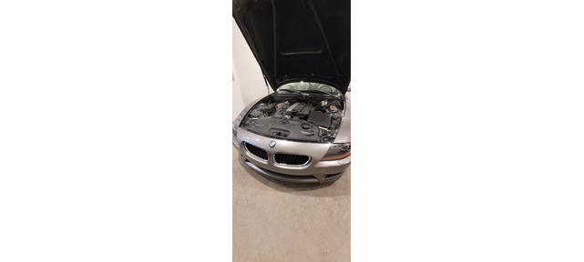 Photo of 2004 Gray BMW Z4