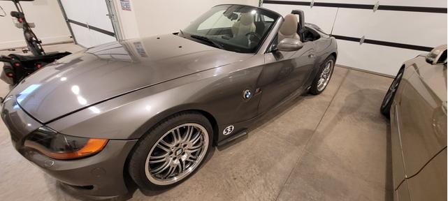 Photo of 2004 Gray BMW Z4