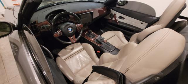 Photo of 2004 Gray BMW Z4