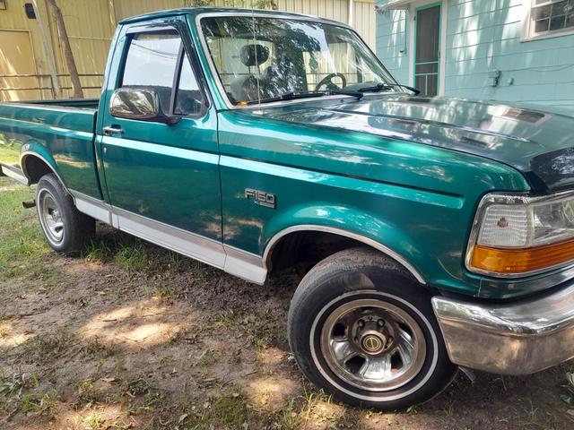 Photo of 1996 Green Ford F-150