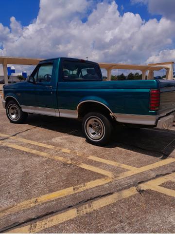 Photo of 1996 Green Ford F-150