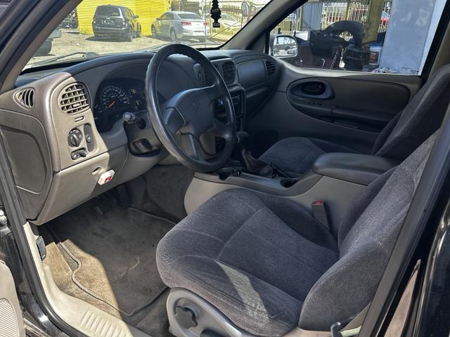 Photo of 2004 Black Chevrolet TrailBlazer EXT