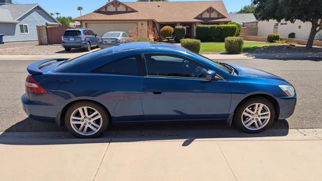 Photo of 2005 Blue Honda Accord