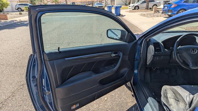 Photo of 2005 Blue Honda Accord