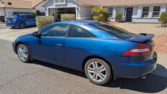 Photo of 2005 Blue Honda Accord