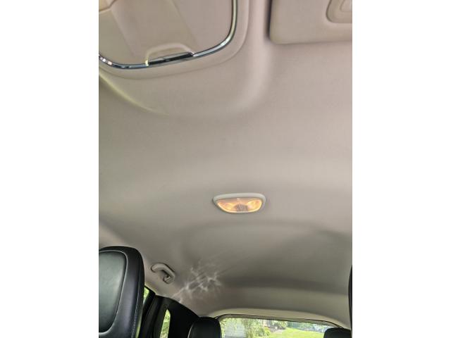 Photo of 2015 Gray Jeep Cherokee