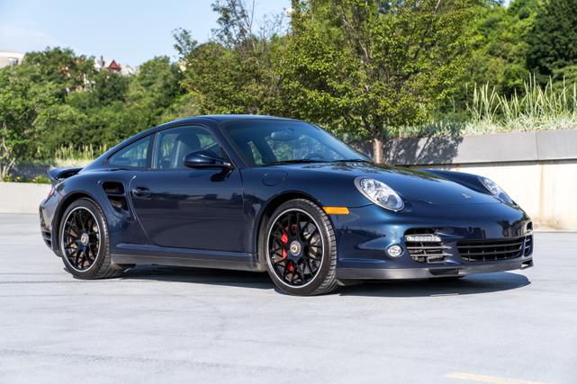 Photo of 2011 Blue Porsche 911
