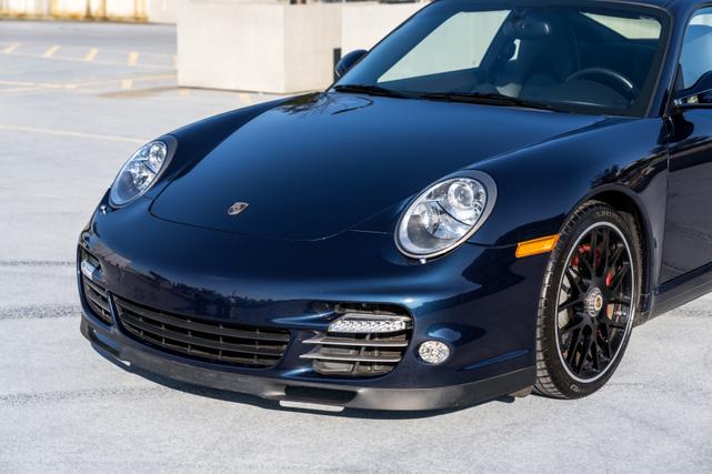 Photo of 2011 Blue Porsche 911