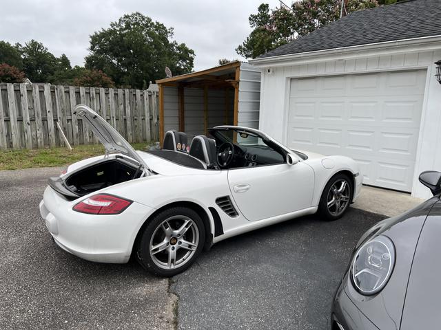 Photo of 2007 White Porsche Boxster