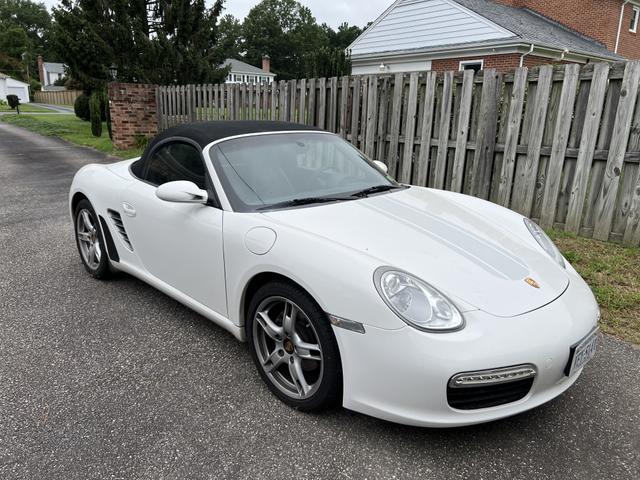 Photo of 2007 White Porsche Boxster