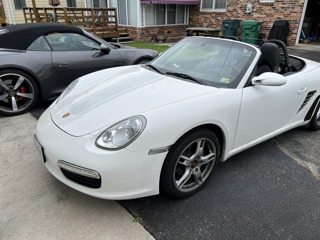 Photo of 2007 White Porsche Boxster