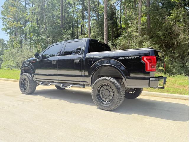 Photo of 2017 Black Ford F-150
