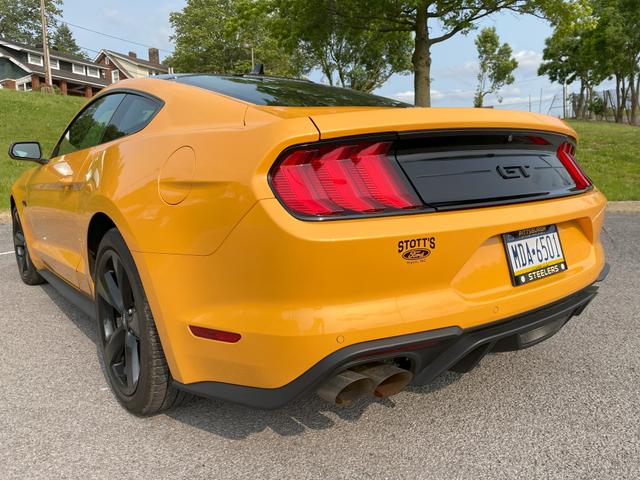 Photo of 2022 Gold Ford Mustang