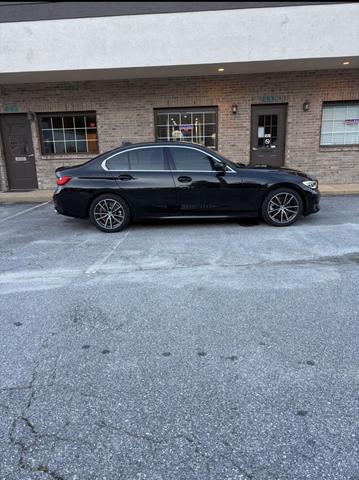 Photo of 2020 Black BMW 330