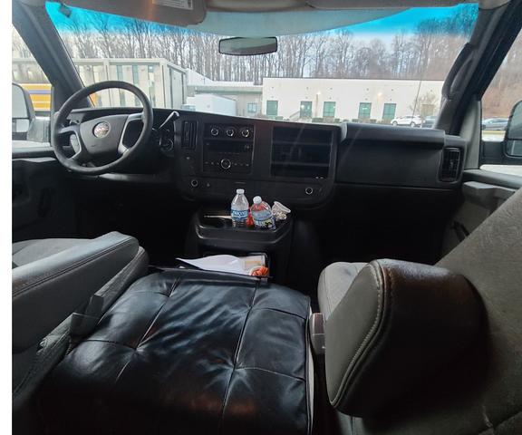 Photo of 2011 White GMC Savana 1500