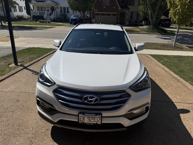 Photo of 2017 White Hyundai Santa Fe Sport
