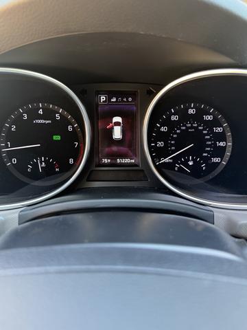 Photo of 2017 White Hyundai Santa Fe Sport