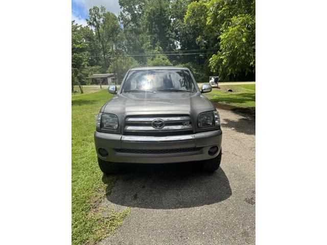 Photo of 2005 Gray Toyota Tundra