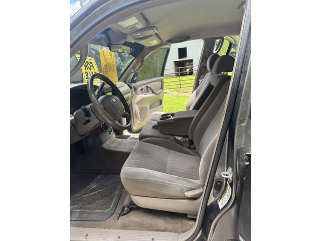 Photo of 2005 Gray Toyota Tundra