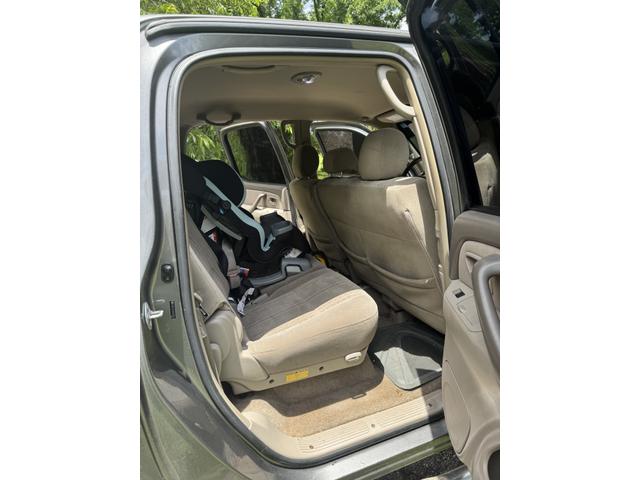 Photo of 2005 Gray Toyota Tundra