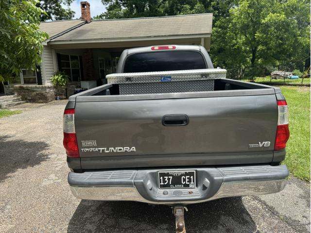 Photo of 2005 Gray Toyota Tundra