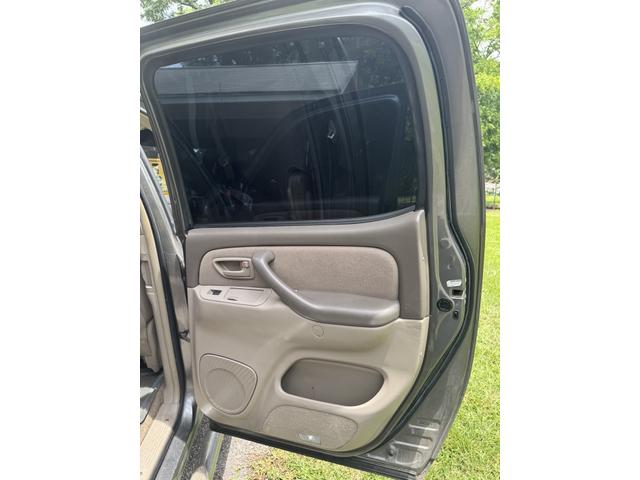 Photo of 2005 Gray Toyota Tundra