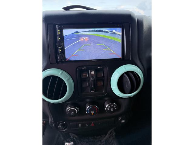 Photo of 2011 Black Jeep Wrangler Unlimited
