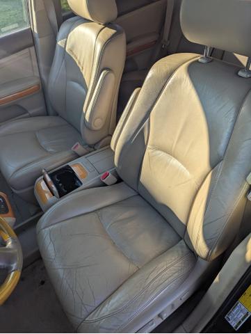 Photo of 2004 Black Lexus RX 330