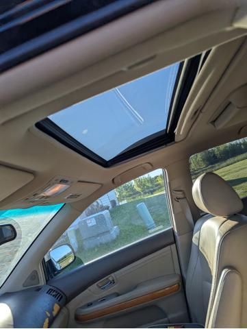 Photo of 2004 Black Lexus RX 330