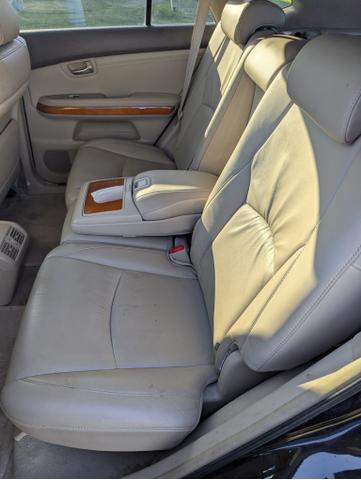 Photo of 2004 Black Lexus RX 330