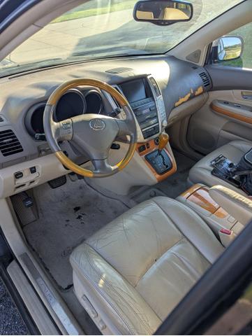 Photo of 2004 Black Lexus RX 330