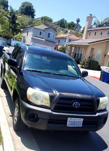 Photo of 2006 Black Toyota Tacoma
