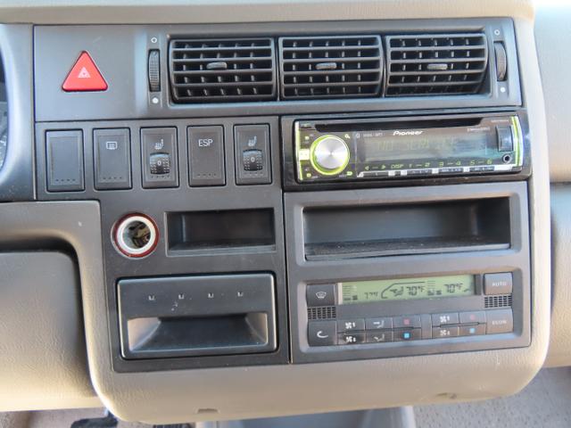 Photo of 2002 Red Volkswagen Eurovan
