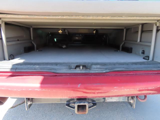 Photo of 2002 Red Volkswagen Eurovan