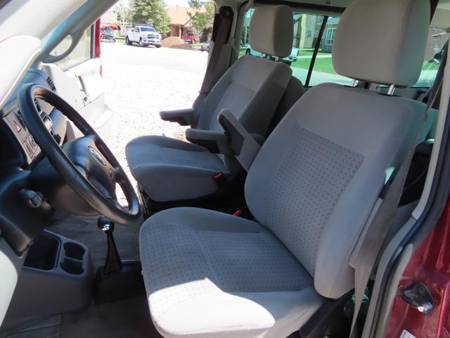 Photo of 2002 Red Volkswagen Eurovan