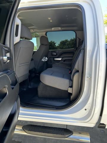 Photo of 2018 White Chevrolet Silverado 1500